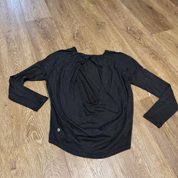 Lululemon Get Set Long Sleeve - Picture 8 of 9